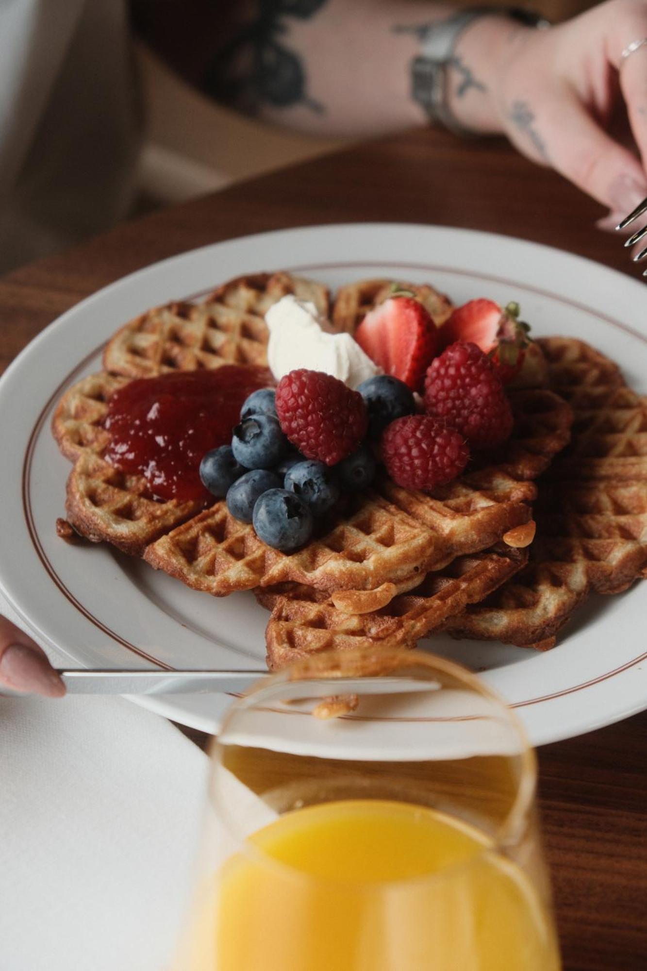 Wood Hotel 보도 외부 사진